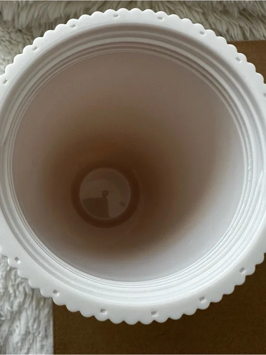 Starbucks White Pearl Mermaid Scales Venti Tumbler - Picture 5 of 5